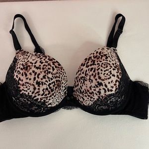 Torrid Curve Cheetah Print Bra Size 42C